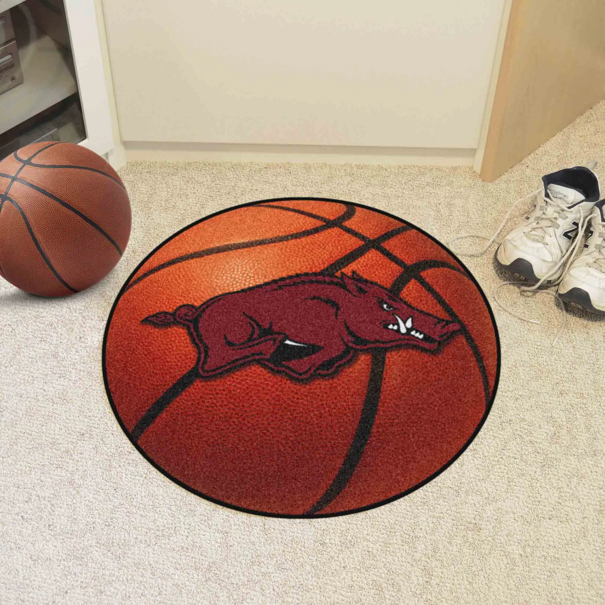 Arkansas Razorbacks Basketball Rug - 27in. Diameter