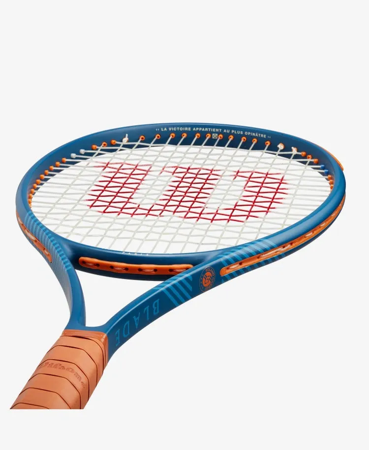 Wilson Blade 98 16x19 v9 Roland Garros (305gr)